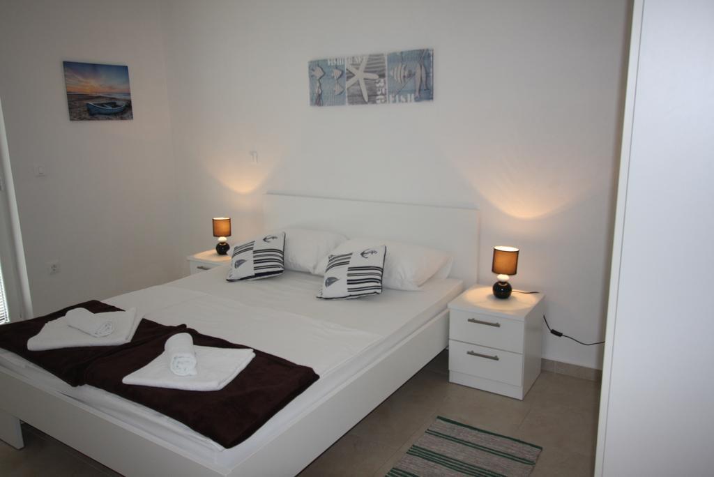 Mimice Bay Apartments Buitenkant foto