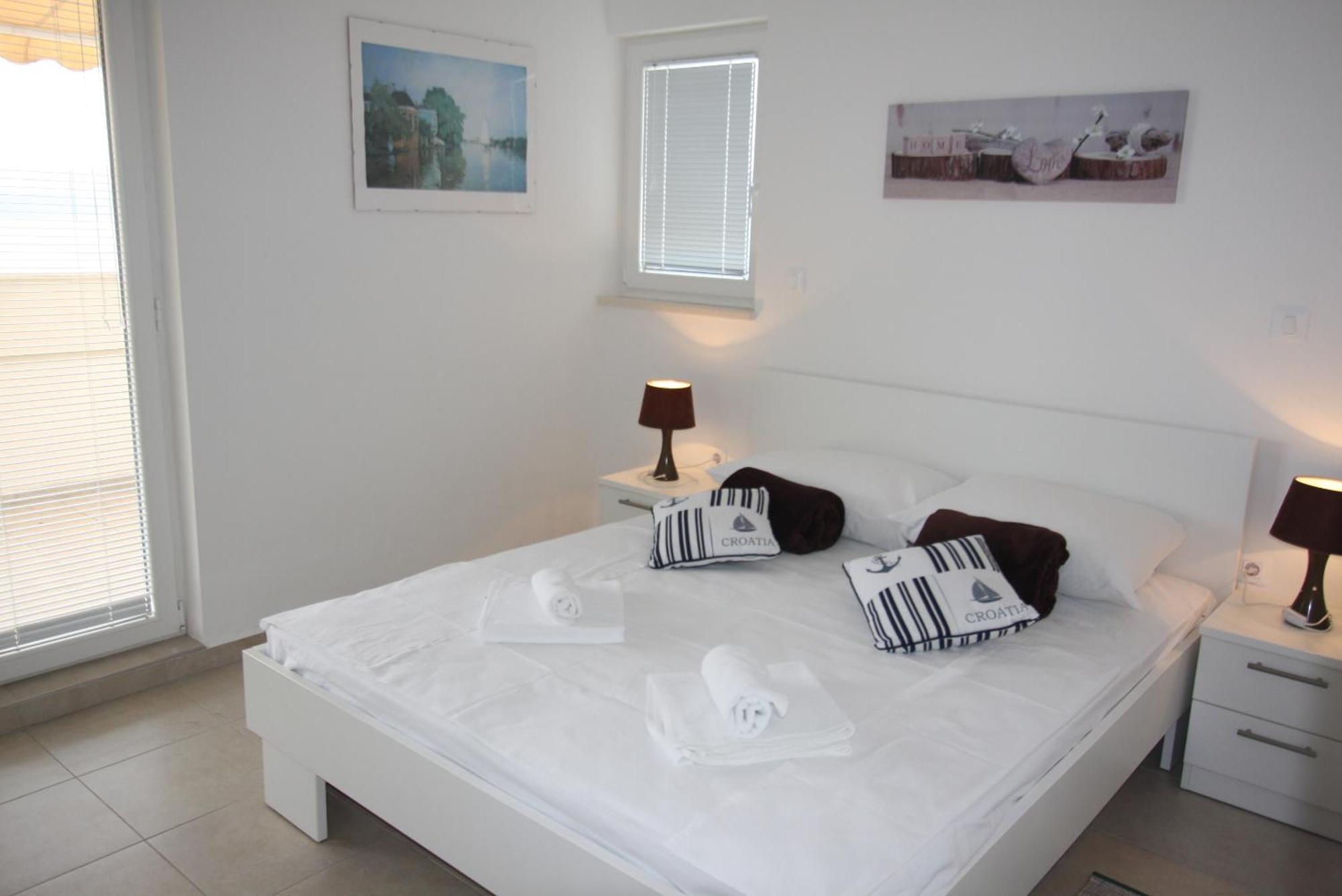 Mimice Bay Apartments Buitenkant foto