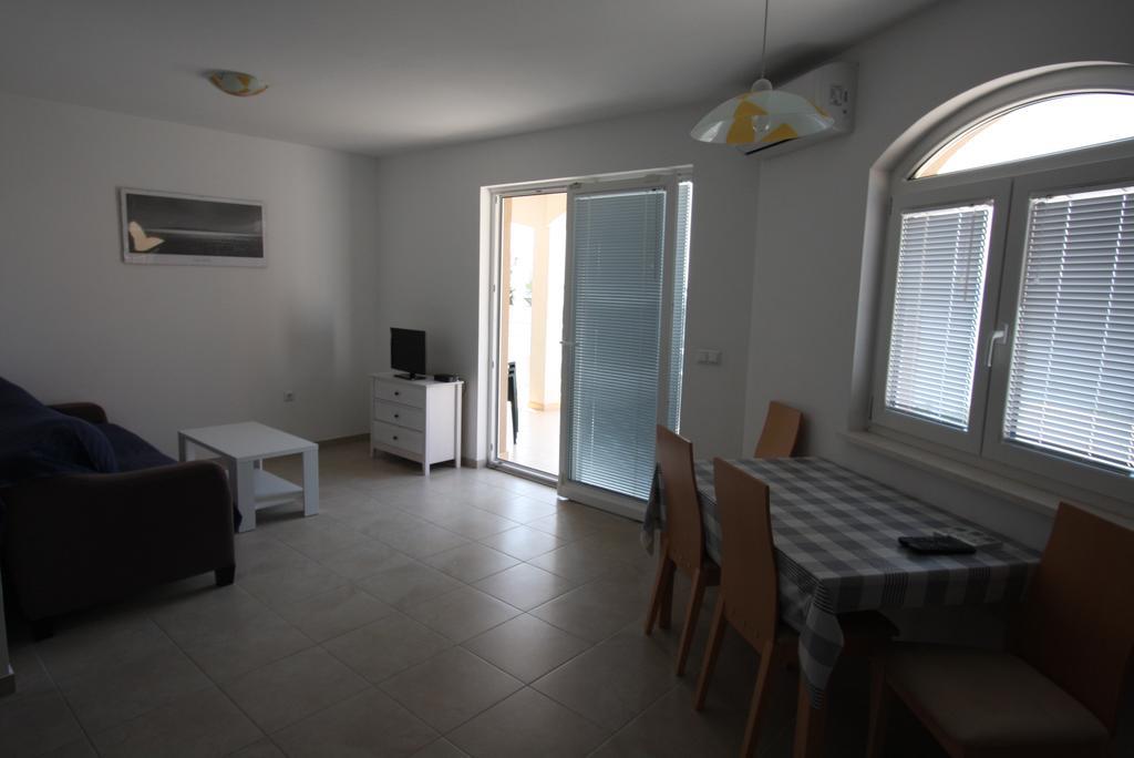 Mimice Bay Apartments Buitenkant foto